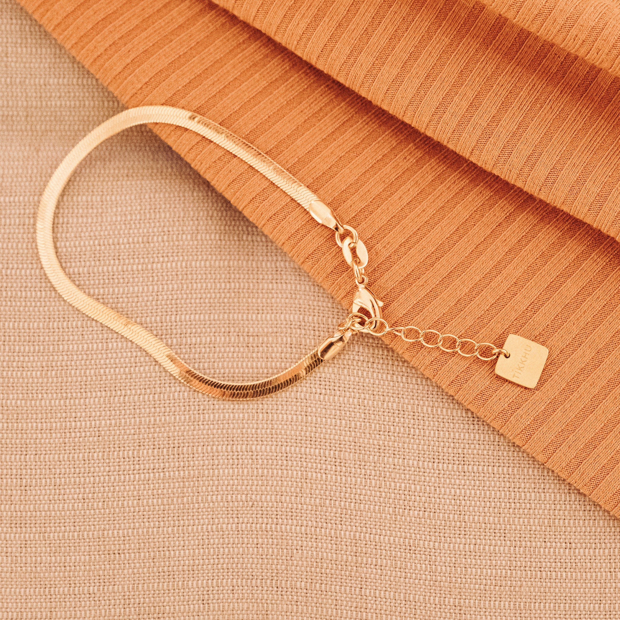 Anguis Demi Bracelet