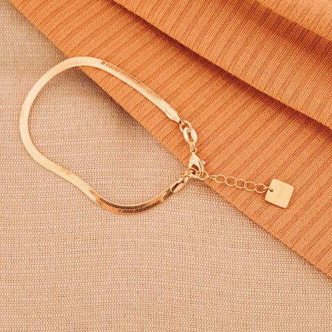 Anguis Demi Bracelet