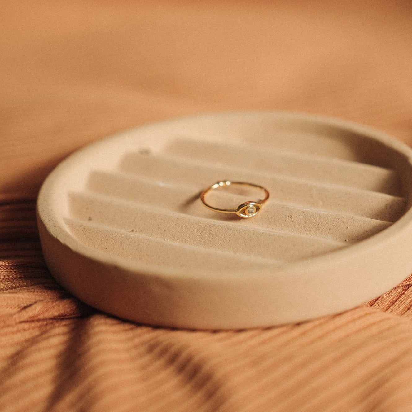 Malacchio Demi Ring